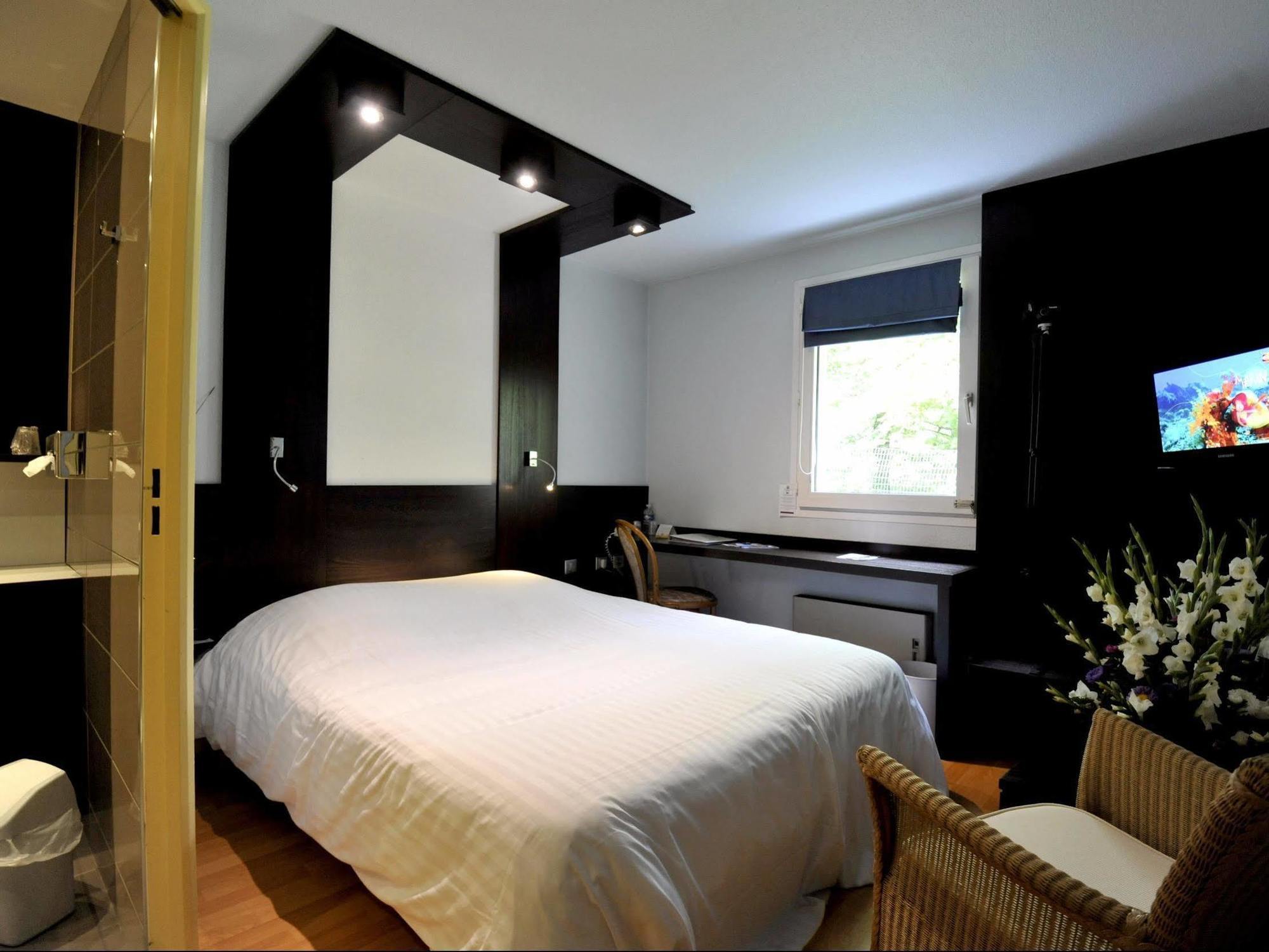 Logis Cottage Hotel Vandoeuvre-lès-Nancy Eksteriør bilde